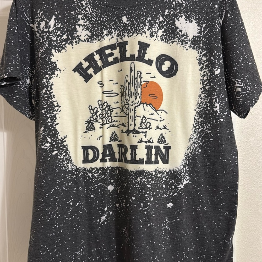 Hello darlin T-shirt